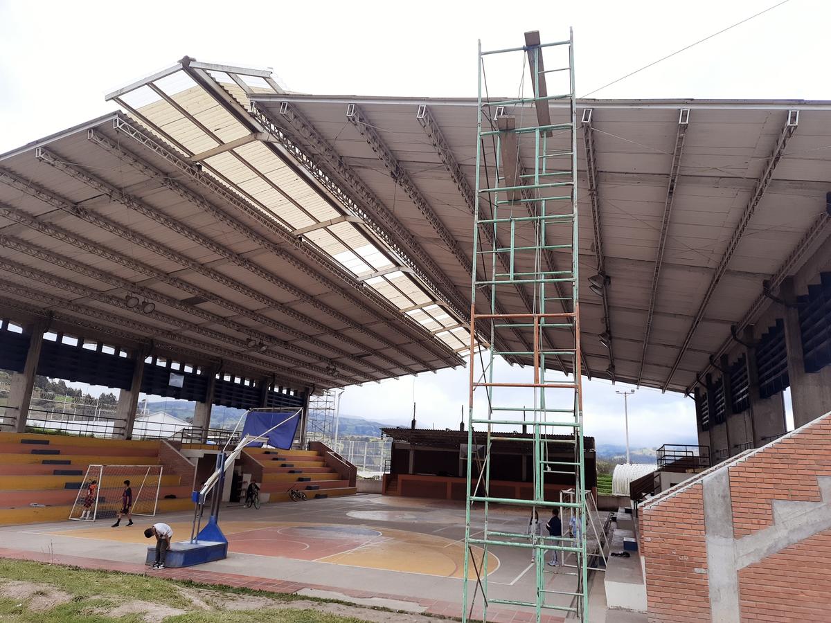 Estructura polideportivo